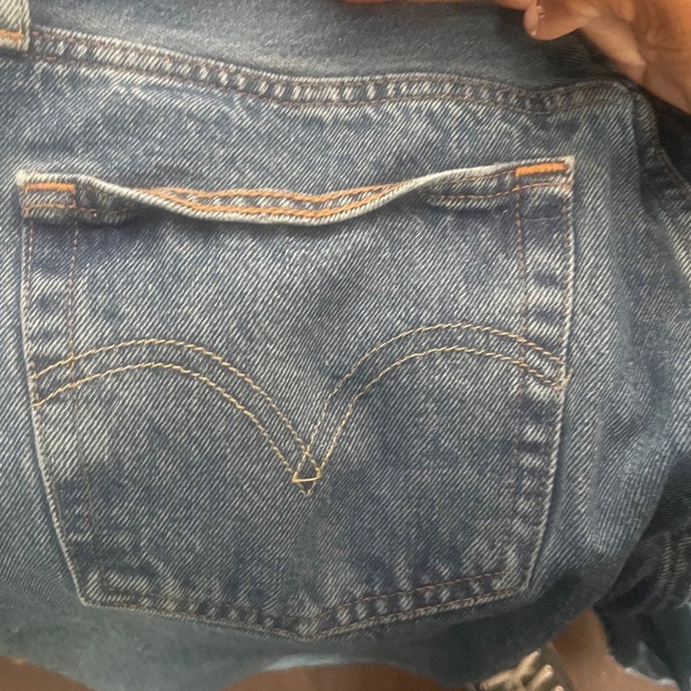 Levi's 501 Ripped Jeans - Picture 3 of 3